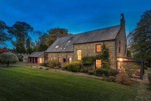 Photo 33- click for photo gallery